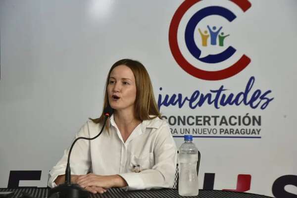 Sole Núñez asegura que oposicion no defenderá un proyecto autoritario para enfrentar a los colorados - Política - ABC Color