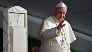 Roma locuta: El papa condena teoría de género y maternidad subrogada