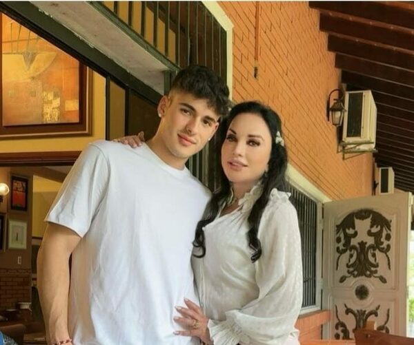 Zuni Castiñeira felicitó a su hijo y la llamaron “suegra”