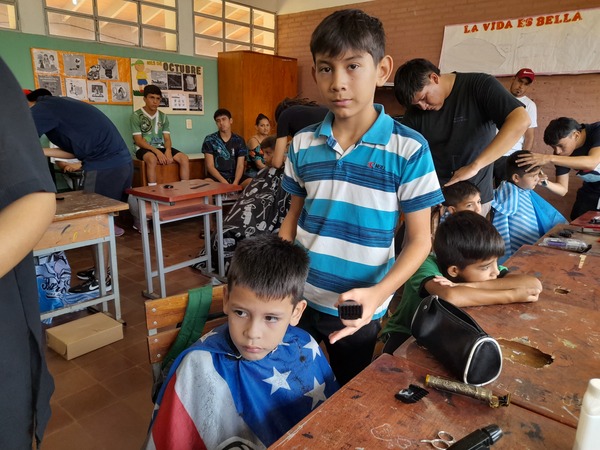 Jeremías , el niño que sueña con ser barbero