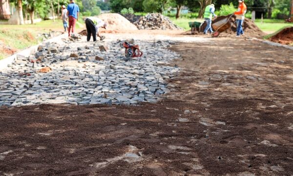 Verifican avance de obras viales financiadas por ITAIPU en distritos de Alto Paraná y Caaguazú