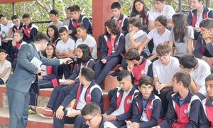 Programa “Educando en Justicia” instruyó a 129 alumnos de Isla Umbú