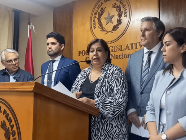 Oposición presenta proyecto para garantizar arancel cero y otras leyes financiadas por Fonacide · Radio Monumental 1080 AM