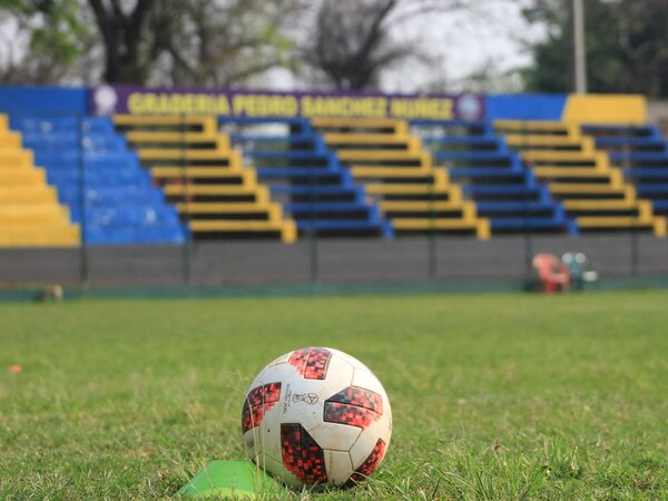 Versus / Todo listo para el comienzo del torneo más largo del fútbol paraguayo 