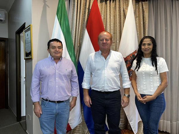 GOBERNADOR DE ITAPÚA SE COMPROMETE A VISITAR TRINIDAD PARA COORDINAR PROYECTOS CON LA ADMINISTRACIÓN MUNICIPAL - Itapúa Noticias