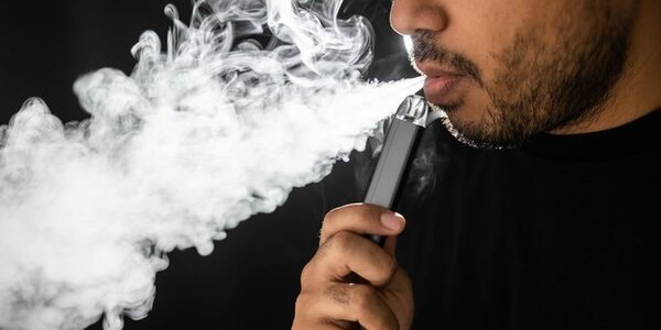 El vapeo aumenta en casi un 20 % el riesgo de insuficiencia cardíaca