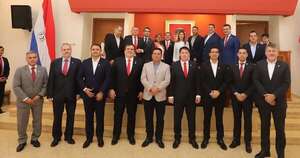La Nación / Gobernadores colorados reciben apoyo de la presidencia de la ANR