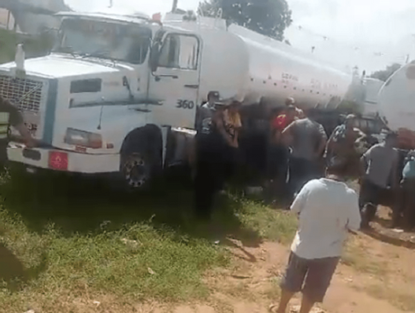 Camionero boliviano fallece en San Antonio: "Tenemos reportado cinco personas ya muertas", dice trabajador · Radio Monumental 1080 AM