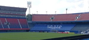 Conmebol puso bandera antirracista en la Nueva Olla como sanción a Cerro Porteño