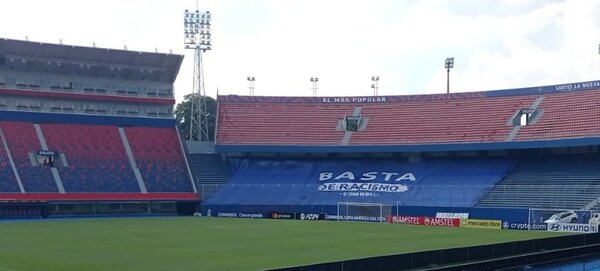 Conmebol puso bandera antirracista en la Nueva Olla como sanción a Cerro Porteño