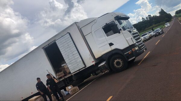 Piratas del asfalto asaltaron un transportador de encomiendas en Canindeyú - Megacadena - Diario Digital