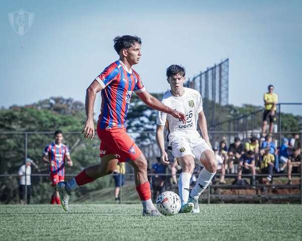 La cima de las Juveniles sigue siendo azulgrana - Fútbol - ABC Color