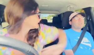[VIDEO] Influencer transmitió en vivo cómo metió tongo a su chuli