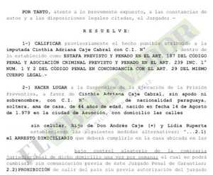 Venta de cargos: Arraigo y colaboración con permiten arresto domiciliario para procesada