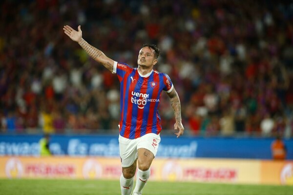 Versus / Cerro Porteño: El mensaje de Edu a horas del crucial duelo copero