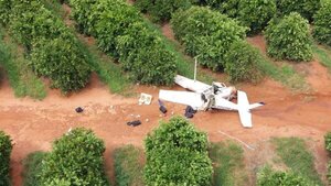 Video: Cae avión narco procedente de Paraguay en operativo de la Fuerza Aérea de Brasil