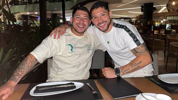 ¿¡Quién es quién?! El "Tucu" Salazar recibió la visita de su gemelo