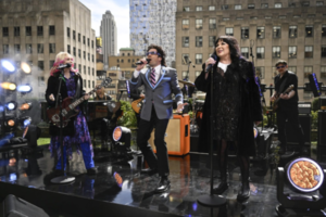 Jimmy Fallon y Heart cantaron "Total Eclipse of the Heart" durante el eclipse total de sol - Megacadena - Diario Digital