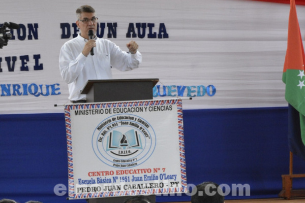 Intendente municipal Acevedo inaugura obras con financiamiento parcial propio en escuelas y colegios de Pedro Juan Caballero - El Nordestino