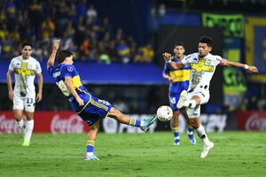 Versus / Valiente Trinidense cae de pie ante Boca Juniors en la Bombonera