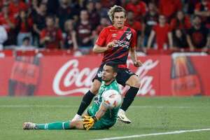 Fernandinho y Canobbio hacen líder en solitario del grupo E al Athletico Paranaense - Fútbol Internacional - ABC Color