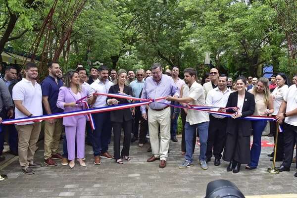 Inauguraron La Cuadrita: un oasis urbano para la integración y el arte en Asunción - Sociales - ABC Color