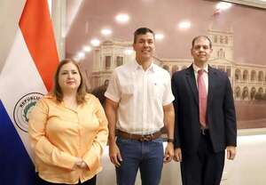 Titular antilavado de dinero no habló tras visitar a Peña - Política - ABC Color