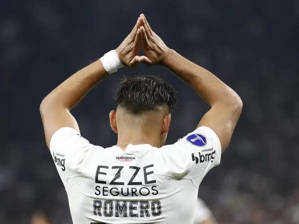 ¿Por qué Ángel Romero no celebró los goles ante Nacional? - Fútbol Internacional - ABC Color