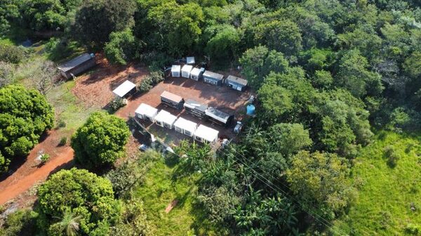 Pillan mega granja de criptomonedas que robaba energía en Salto del Guairá