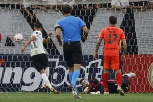 Vídeo: El doblete histórico de Ángel Romero contra Nacional - Fútbol Internacional - ABC Color