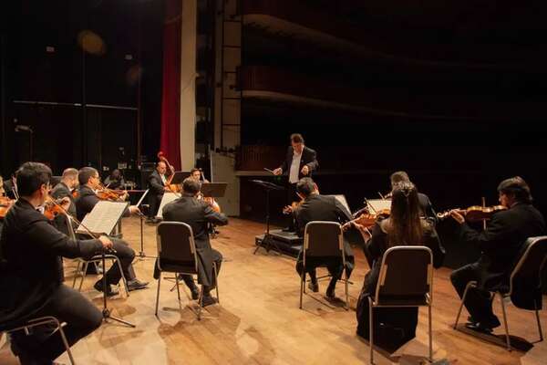 Jóvenes protagonistas con la OCMA - Música - ABC Color