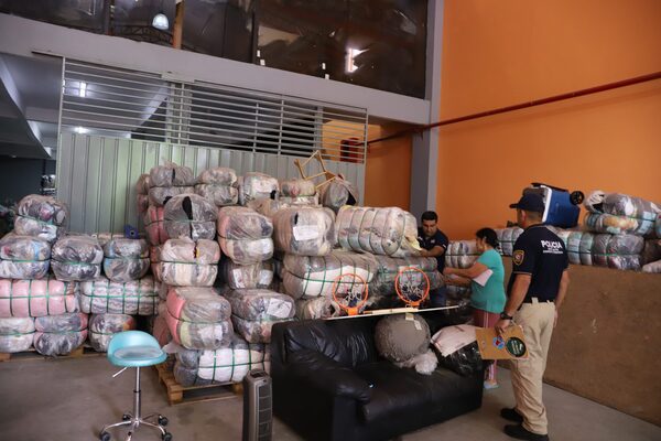 DNIT incauta ropas ingresadas de contrabando por valor aproximado de US$ 3 millones - .::Agencia IP::.