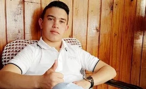 Hermanito bachiller de Hernán Rivas “ya está mejor”: lo nombraron en Yacyretá y gana G. 20 millones - Noticiero Paraguay