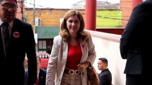 Peña cambia a viceministro de Salud y da su respaldo a María Teresa Barán