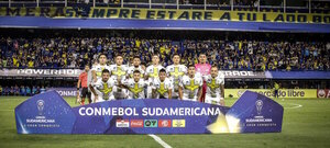 Versus / El jugador de Trinidense que se quedó con una "joya" tras el partido ante Boca