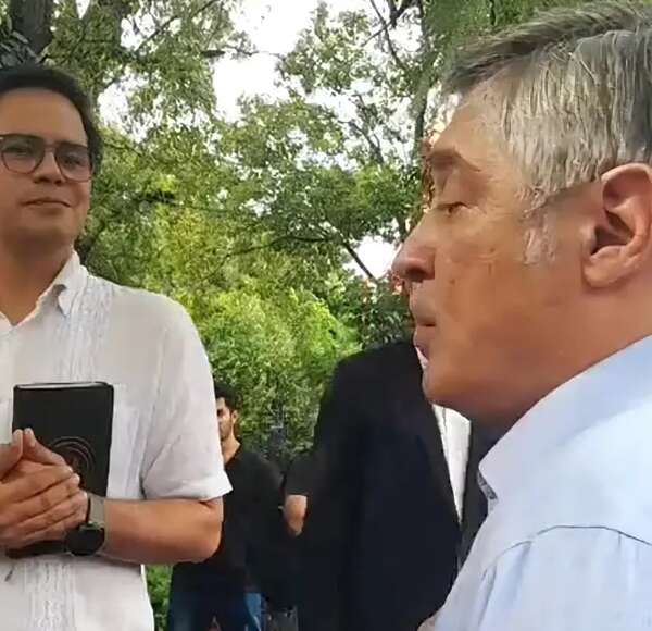 Video: estudiantes pidieron a ministro y viceministro de Educación que se retiren de la UNA  - Nacionales - ABC Color