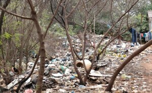 CDE: Intervienen terreno convertido en basural
