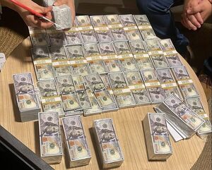 Detuvieron a presuntos estafadores colombianos con USD 300.000 que serían falsos - Megacadena - Diario Digital