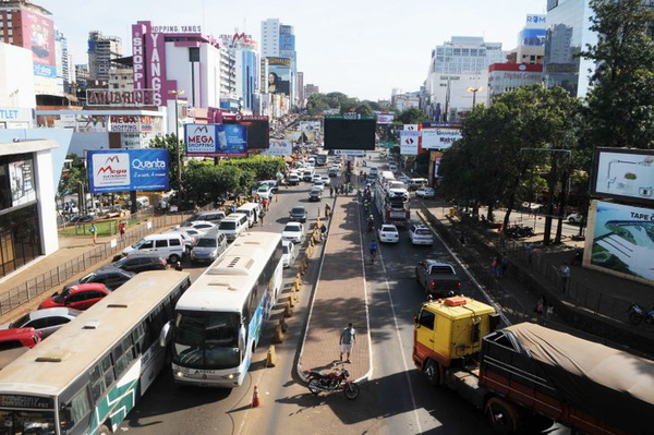 Sector comercial genera el 79% de las ganancias en Ciudad del Este - La Clave