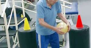 Diario HOY | Especialista del IPS explica cómo ayuda la Fisioterapia a pacientes con Parkinson