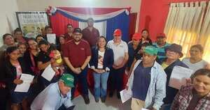 La Nación / El CAH bancarizó a clientes de Puerto Casado en alianza con BNF
