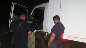 Piratas del asfalto atacan de nuevo y asaltan camión de encomiendas en Caaguazú - Noticiero Paraguay