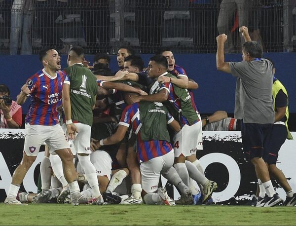 Carrizosa analizó el triunfo de Cerro en la Libertadores y la actualidad del plantel "azulgrana" · Radio Monumental 1080 AM