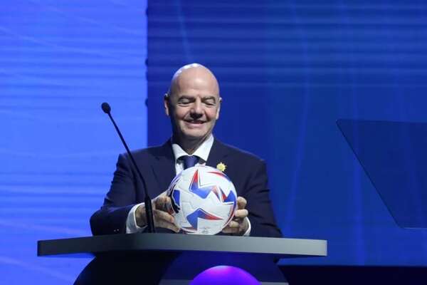 Infantino anticipa que la FIFA abordará en su congreso en Bangkok el problema del racismo - Fútbol Internacional - ABC Color
