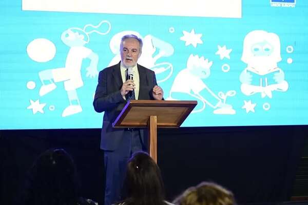Las dictaduras siempre atacan a las ONGs, advierte embajador de la UE en Paraguay - Política - ABC Color
