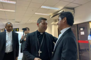 Nuevo nuncio apostólico Vincenzo Turturro llega a nuestro terruño guaraní