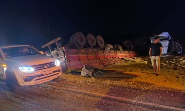 Un karai muere tras chocar contra un camión sojero