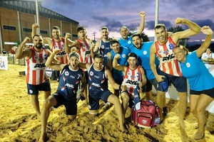 Argentina y Brasil dominan el SCA de handbol de playa - La Tribuna