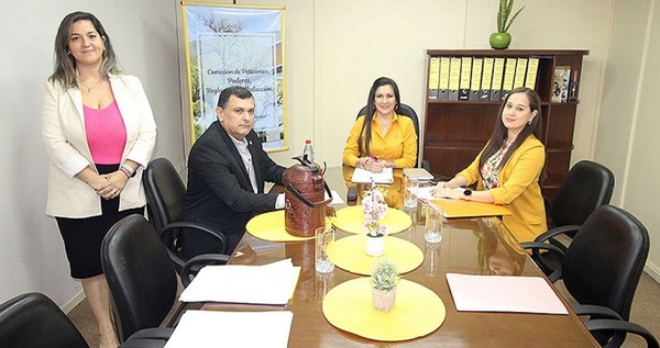 Instan a reforzar lucha contra el dengue en todo el país