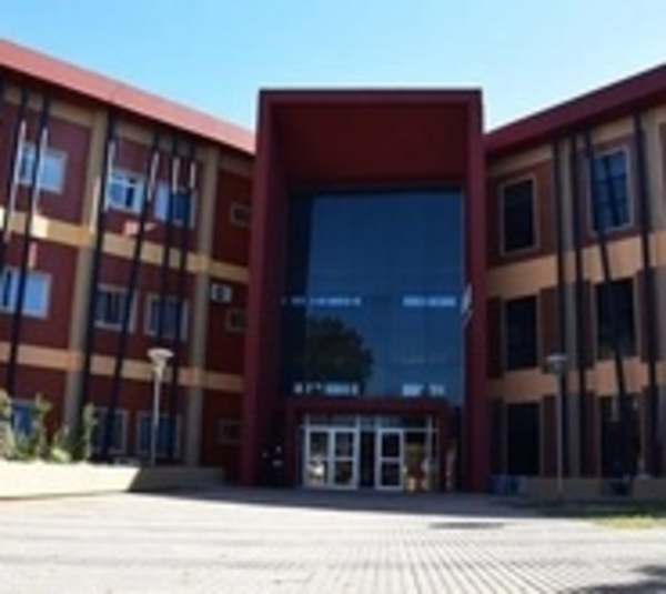 Universitarios de Itapúa analizan sumarse a las movilizaciones - Paraguay.com
